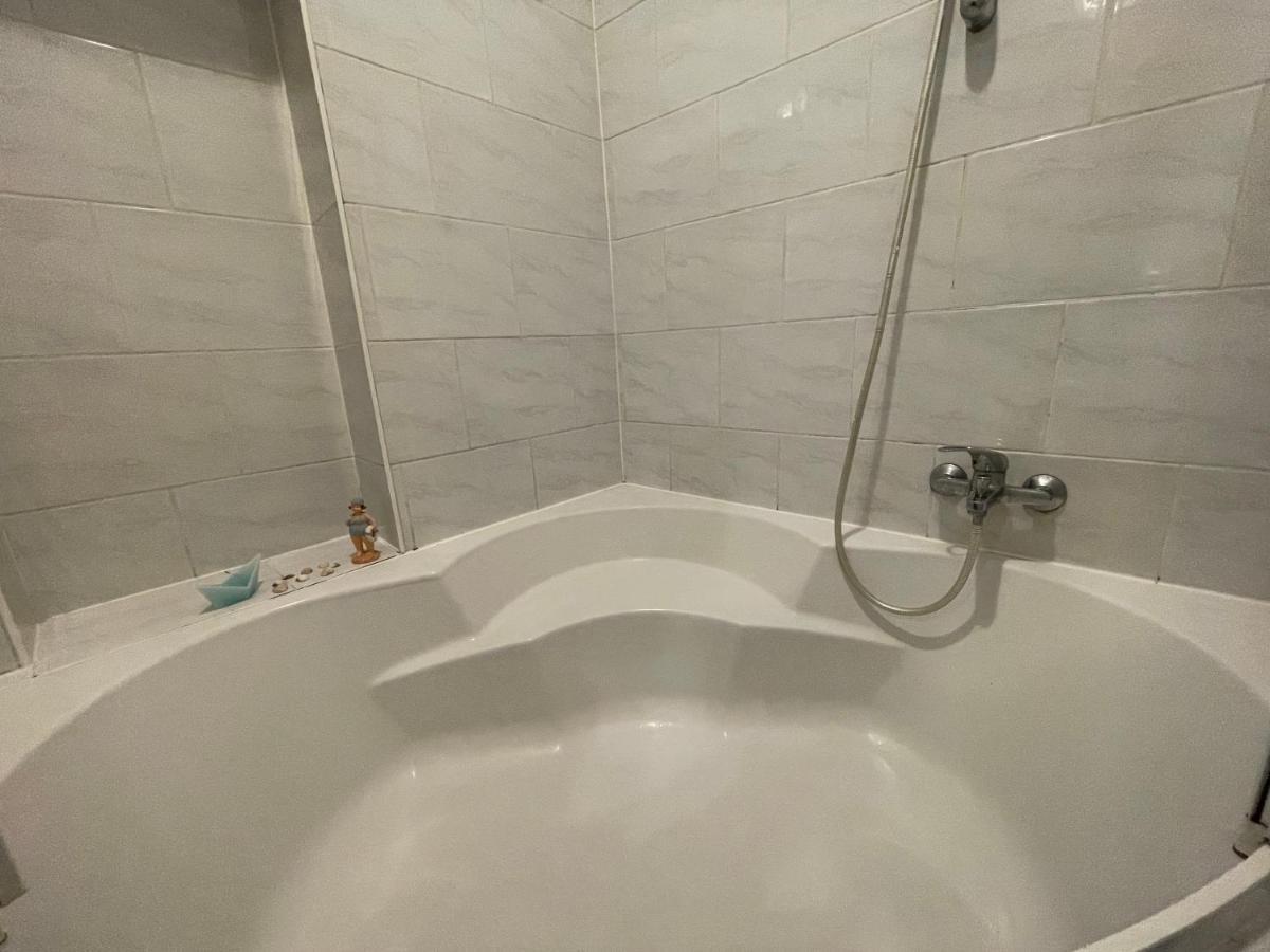 Cozy 8-Person Home In Vienna Located At Haberlgasse 82 N1 Kültér fotó